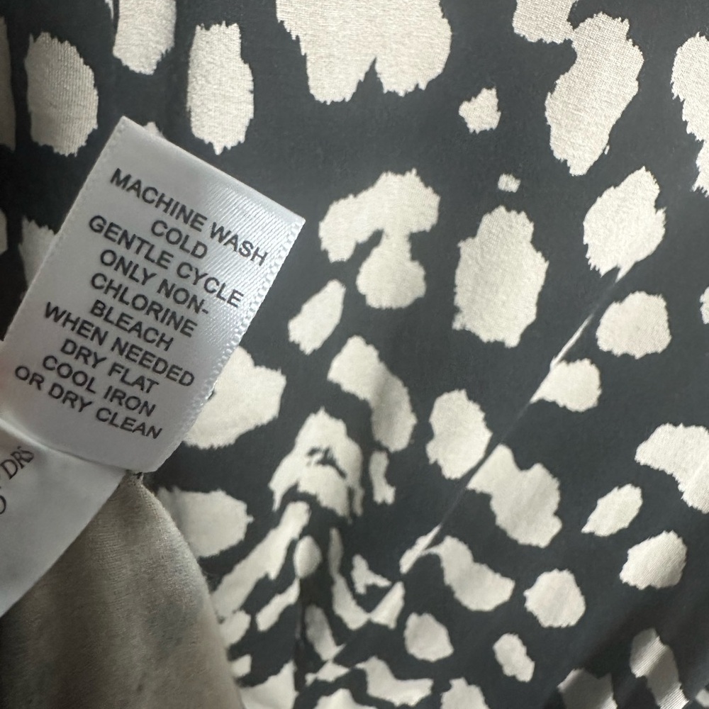 Banana Republic Faux Wrap dress Knit Stretch Animal Print L - Picture 4 of 7